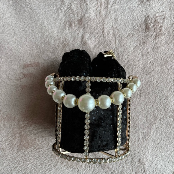 Unique crystal bucket bag - Picture 4 of 6